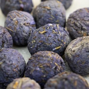 Bombita defumación activada Benjuí y Almizcle Sagrada Madre