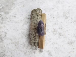 Kit de Limpieza Salvia Blanca, Palo Santo y Amatista en bruto