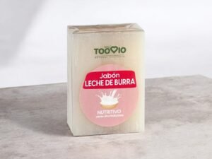 El jabón de leche de burra natural nutre, regenera y revitaliza la piel en profundidad. Ideal para pieles desvitalizadas y sensibles, sin alérgenos. Convierte tu baño diario en un ritual mágico de cuidado, suavidad y energía renovada.