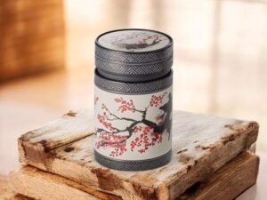 Lata Akasi para té, ecológica y elegante, ideal para conservar frescura, aroma y energía de tus infusiones.