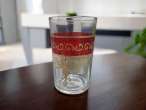 Vaso moruno de 0,12lt en vidrio decorativo tradicional, ideal para té moruno, infusiones y bebidas calientes, precio por unidad