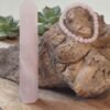 Pulsera cuarzo rosa 6mm hecha a mano con cuentas de piedra natural y acabado artesanal elástico.